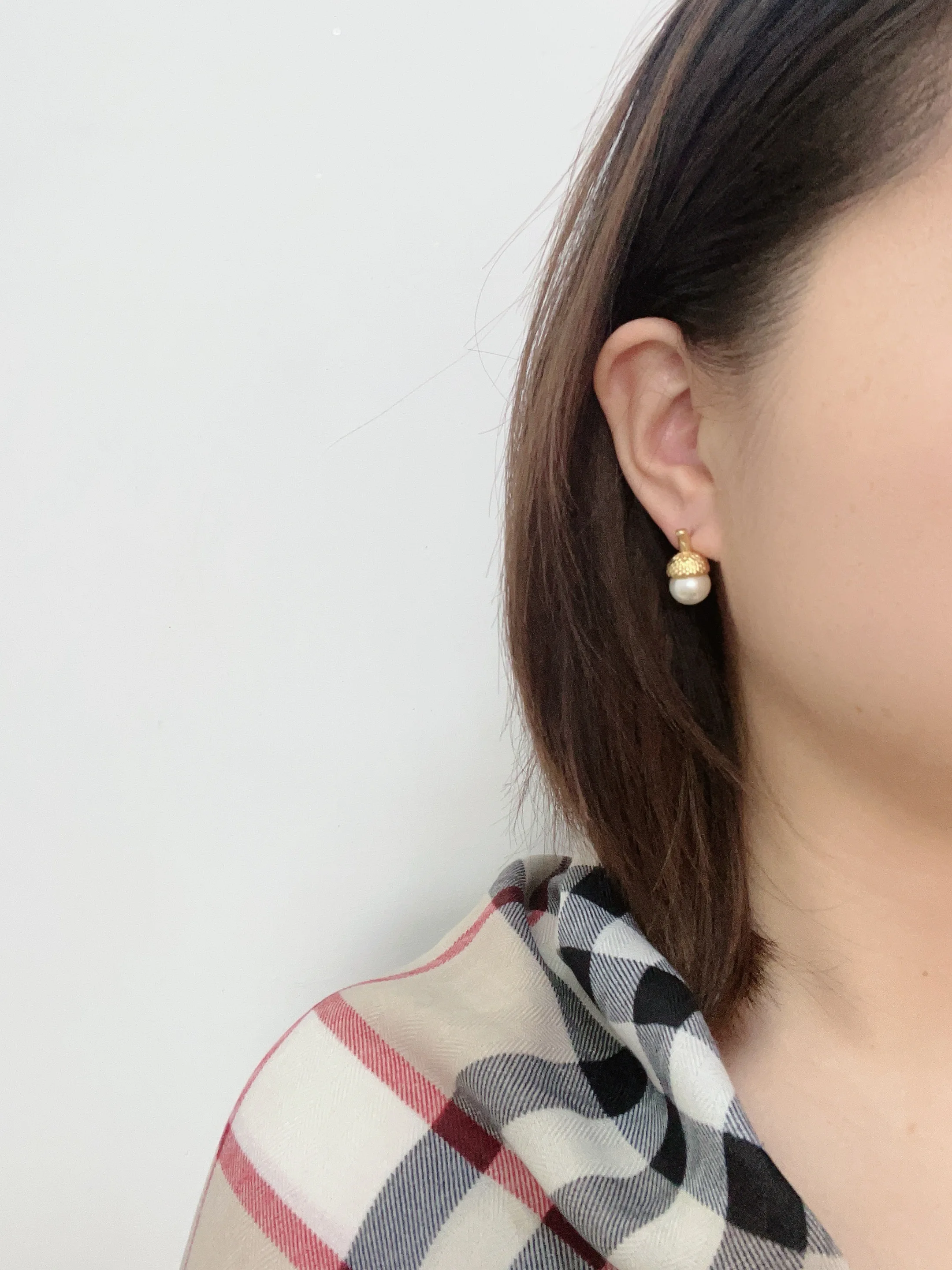 1 pair of countryside style small earrings, hypoallergenic silver needle earrings
1 pair of countryside style small earrings, hypoallergenic silver needle earrings