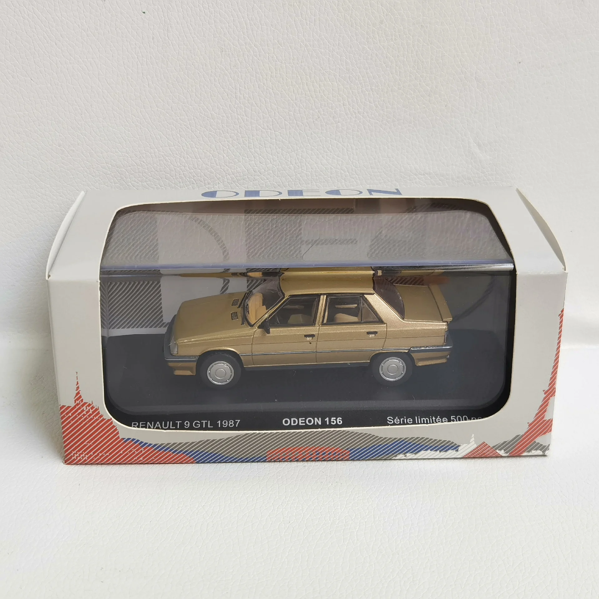Diecast ODEON 1/43 Scale RENAULT 9 GTL 1987 Renault Alloy Car Model Collectible Toy Gift Souvenir Display Ornament
Diecast ODEON 1/43 Scale RENAULT 9 GTL 1987 Renault Alloy Car Model Collectible Toy Gift Souvenir Display Ornament