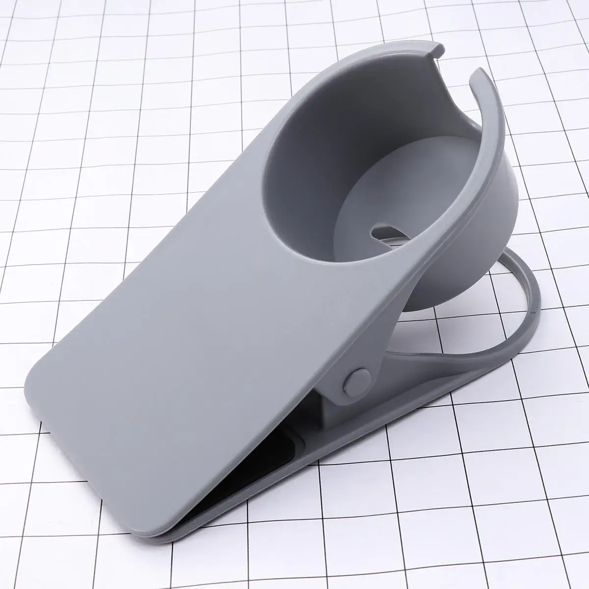 Cup Holder Clip Tableside Coffee Bottle Stand Saucer Drinking Mug ABS Material Strong Clamp Desk Organizer Water Bottle
Cup Holder Clip Tableside Coffee Bottle Stand Saucer Drinking Mug ABS Material Strong Clamp Desk Organizer Water Bottle