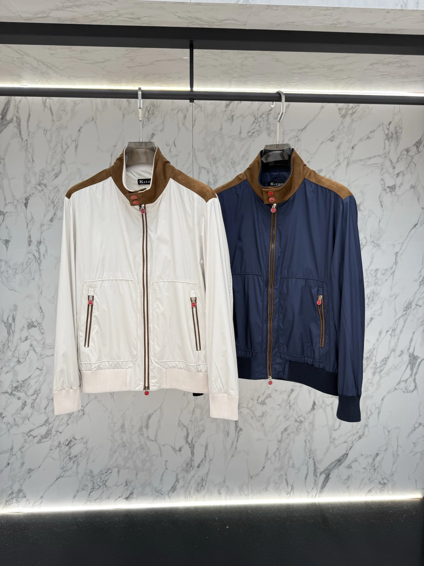 Kiton simple soft stand-up collar business casual jacket 26ss
Kiton simple soft stand-up collar business casual jacket 26ss