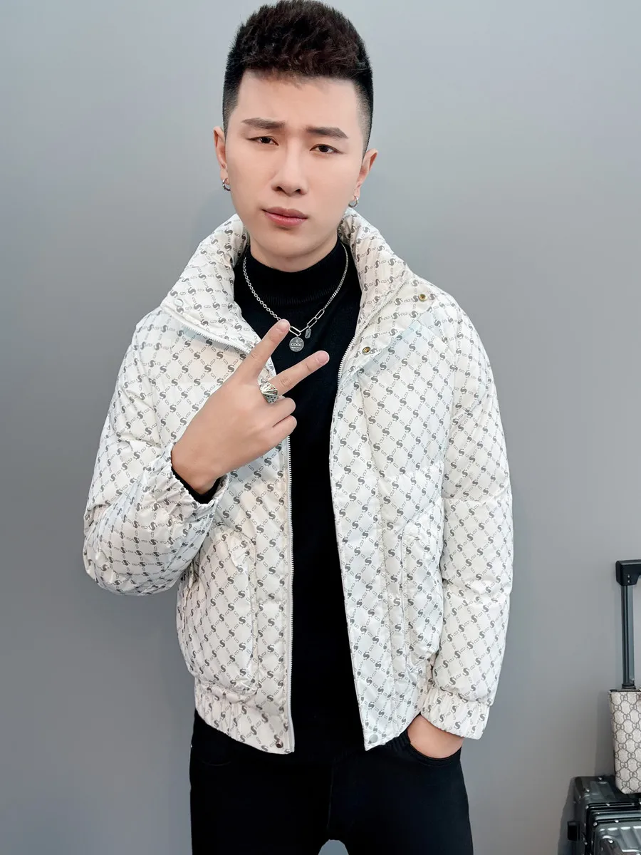 High-End Winter ort down Cotton Jaet Men's Trendy Brand Haome Thiened Cotton Coat New Print Men's Stand Collar Outer...
High-End Winter ort down Cotton Jaet Men's Trendy Brand Haome Thiened Cotton Coat New Print Men's Stand Collar Outer...