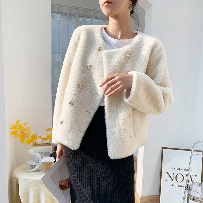 Coat Wool O-Neck For Lamb's Women 2023 Autumn And Winter Korean Short Metal Double Breasted Lady Style Sheep Wool Jackets
Coat Wool O-Neck For Lamb's Women 2023 Autumn And Winter Korean Short Metal Double Breasted Lady Style Sheep Wool Jackets