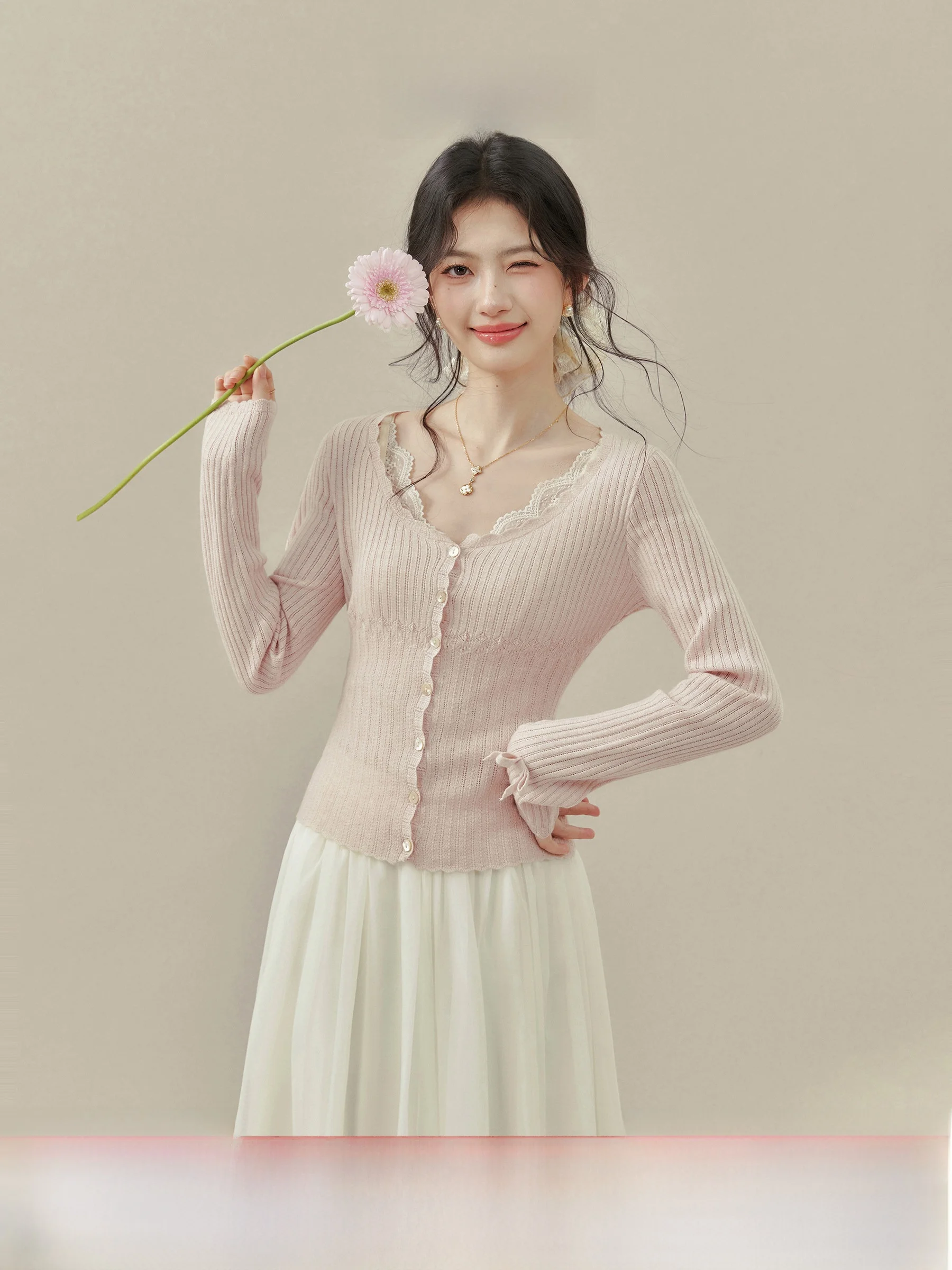 Charming Magnetic Field Pink Knitted Sweater Women's Long Sleeve V-Neck Vest Spring Casual Style Slimming Inner Wear Top
Charming Magnetic Field Pink Knitted Sweater Women's Long Sleeve V-Neck Vest Spring Casual Style Slimming Inner Wear Top