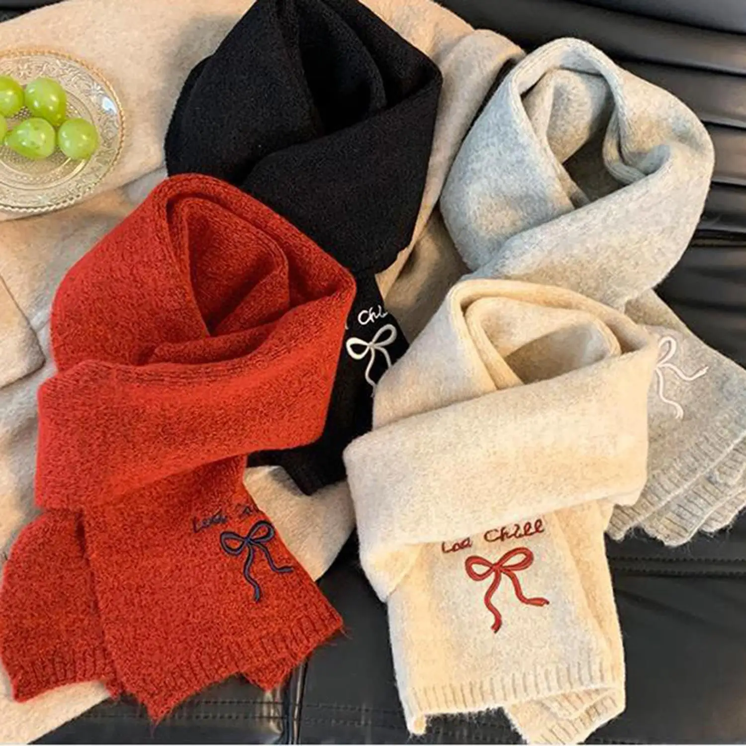 Милый шарф с узлом-бабочкой, зимний женский новый стильный шарф, маленькая теплая защита шеи, вязаная зимняя теплая шея
Милый шарф с узлом-бабочкой, зимний женский новый стильный шарф, маленькая теплая защита шеи, вязаная зимняя теплая шея