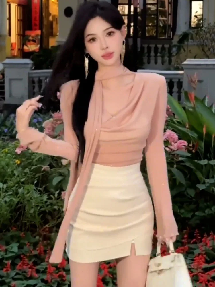 Slimming Fit Women's Autumn Winter Two-Piece Set Base Shirt Top Elegant Short Skirt Soft Style Fashionable Casual Outfit
Slimming Fit Women's Autumn Winter Two-Piece Set Base Shirt Top Elegant Short Skirt Soft Style Fashionable Casual Outfit