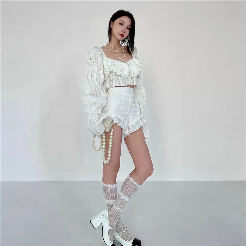Summer Long Sleeve Shirts Shorts Sets Women Korean Style Streattwear Sets Ruffles Low Cutout Square Neck Suits Sexy Chaming Sets
Summer Long Sleeve Shirts Shorts Sets Women Korean Style Streattwear Sets Ruffles Low Cutout Square Neck Suits Sexy Chaming Sets