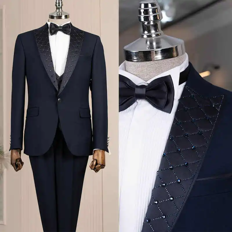 Gorgeous Two Piece Men Suits Coat Pants Groom Business Suit Beaded Wedding Blazer Pants Prom Party Jacket Size Customized
Gorgeous Two Piece Men Suits Coat Pants Groom Business Suit Beaded Wedding Blazer Pants Prom Party Jacket Size Customized