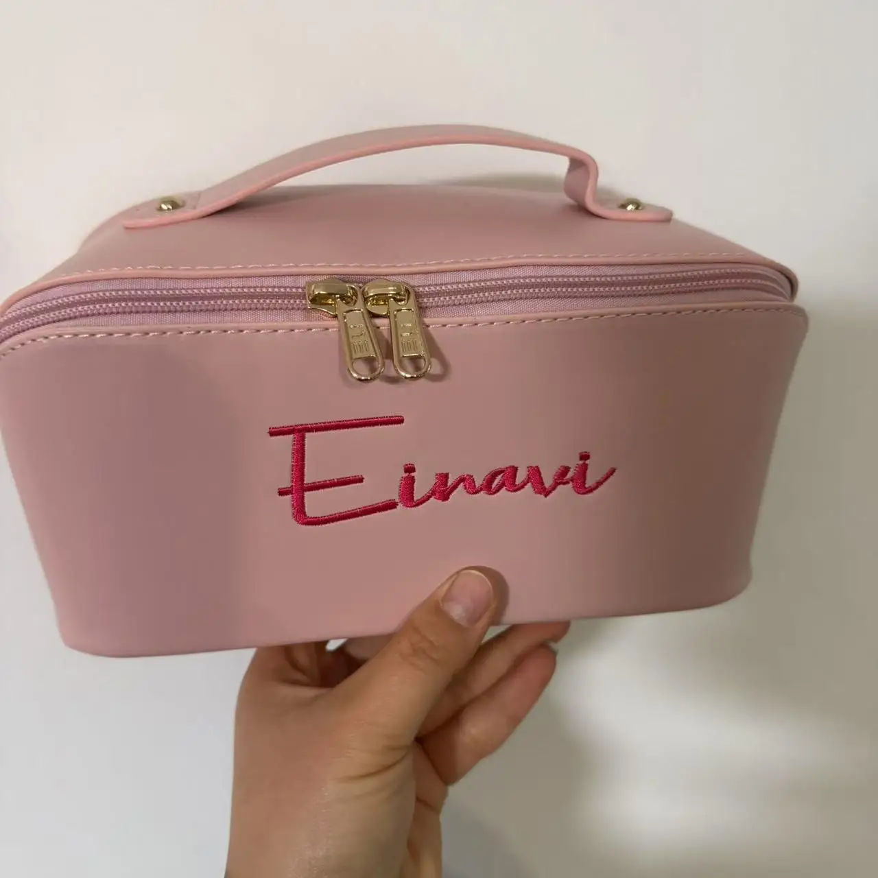 Custom Personalized PU Makeup Bag Women's Cosmetic Bags Embroidery Name Girl's High-quality Storage Bags Travel Toiletry Bags
Custom Personalized PU Makeup Bag Women's Cosmetic Bags Embroidery Name Girl's High-quality Storage Bags Travel Toiletry Bags
