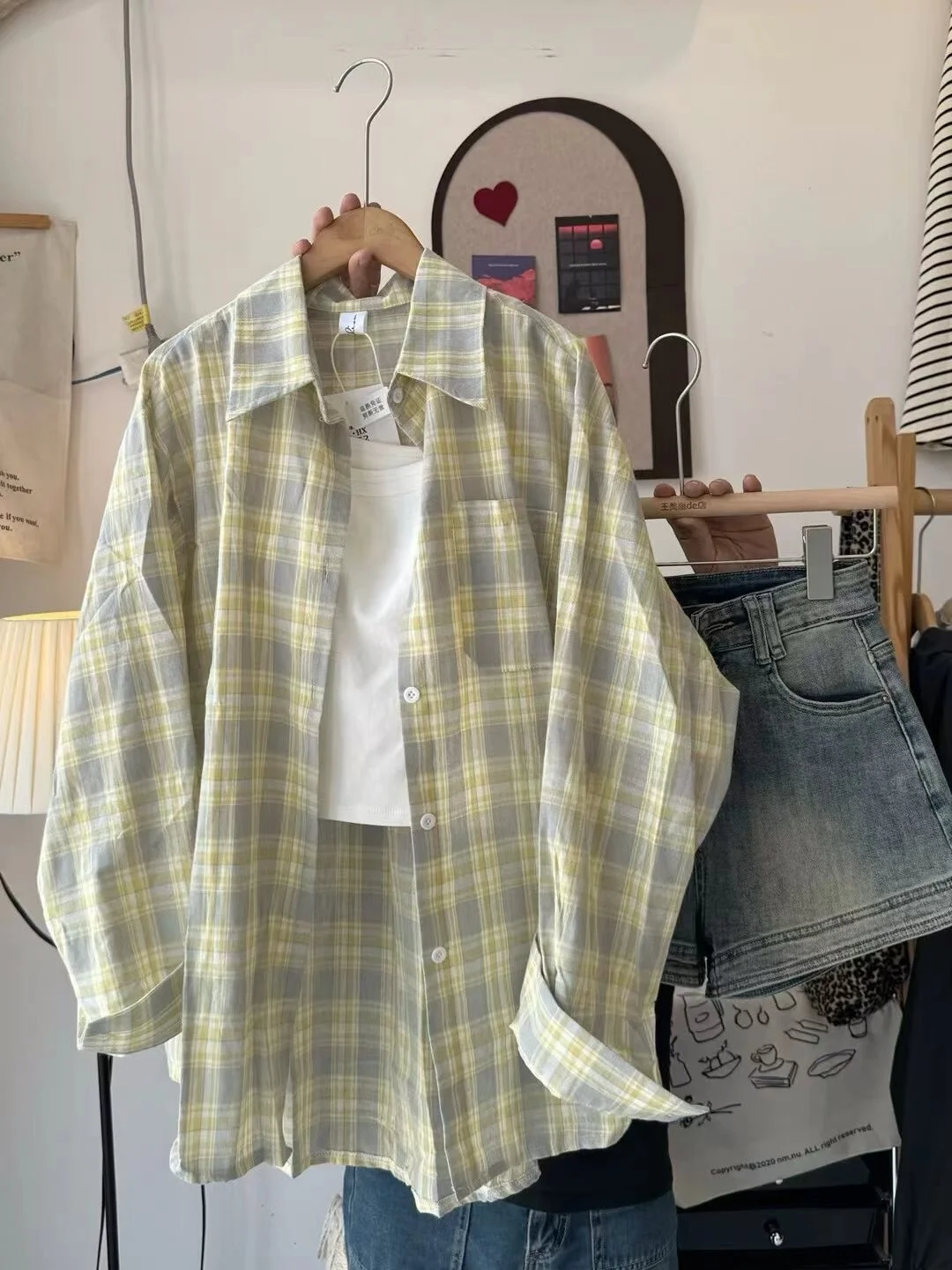 plus Size Retro Color Block Plaid Shirt Women's Spring Summer Loose Sun Protection Coat Korean Style Long Sleeve Collar
plus Size Retro Color Block Plaid Shirt Women's Spring Summer Loose Sun Protection Coat Korean Style Long Sleeve Collar