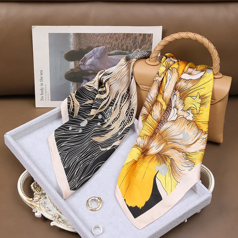 Striped silk scarf women's small square scarf versatile professional small scarf summer thin decorative scarf
Striped silk scarf women's small square scarf versatile professional small scarf summer thin decorative scarf