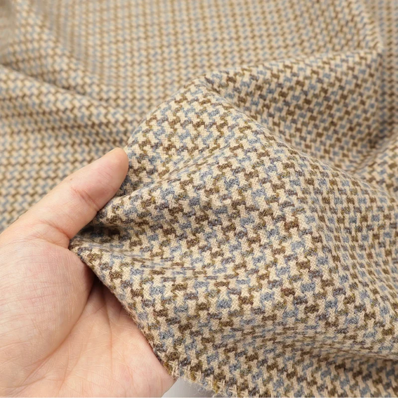 Fabric Coffee Colored Plaid Woolen Cloth Suit Jacket Fabric 
Fabric Coffee Colored Plaid Woolen Cloth Suit Jacket Fabric