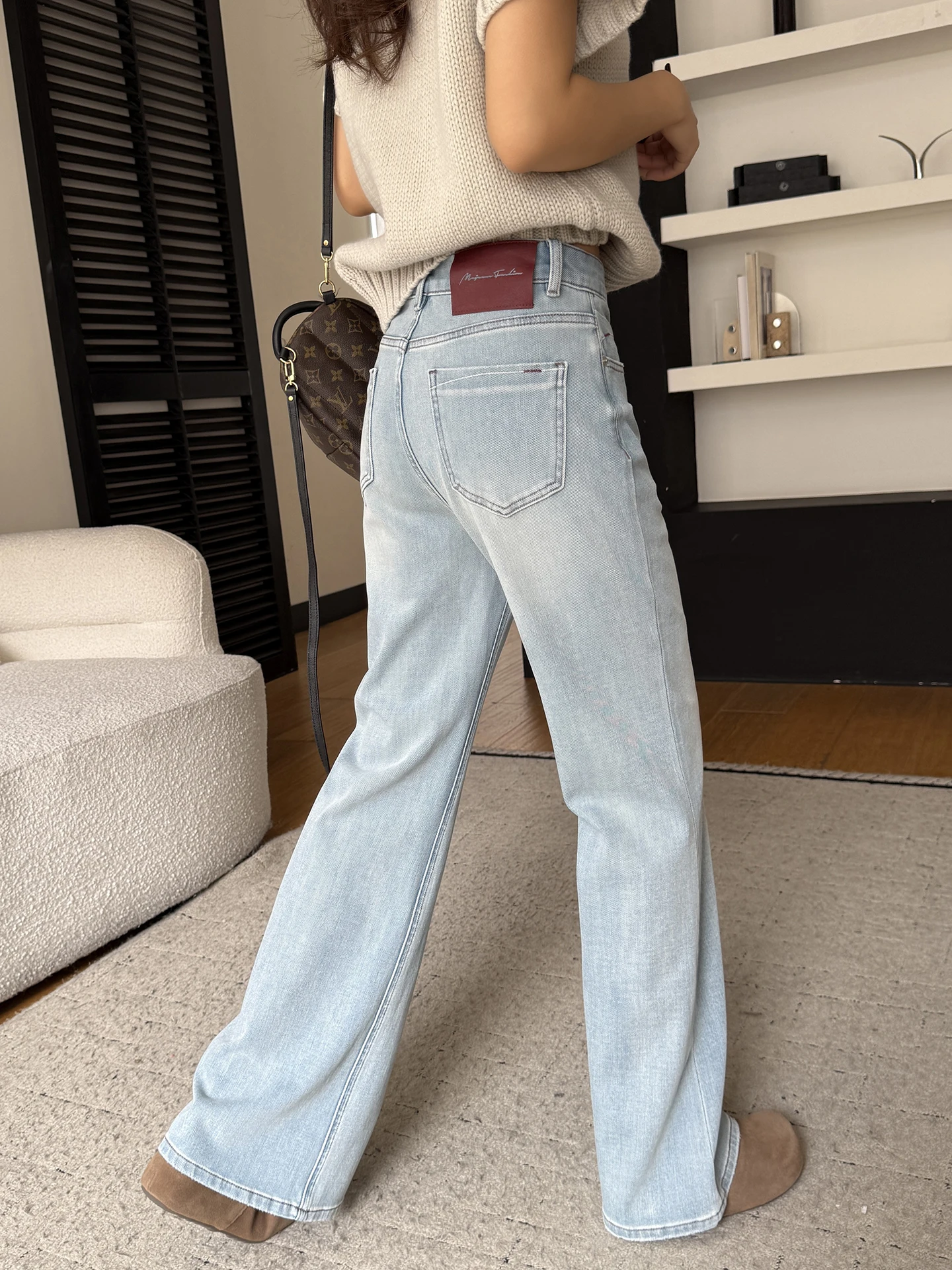 Light Blue Bell Bot Denim Jeans Women's High Waist Straight Leg Loose Floor Length Trousers Spring New Arrival Casual Cotton
Light Blue Bell Bot Denim Jeans Women's High Waist Straight Leg Loose Floor Length Trousers Spring New Arrival Casual Cotton