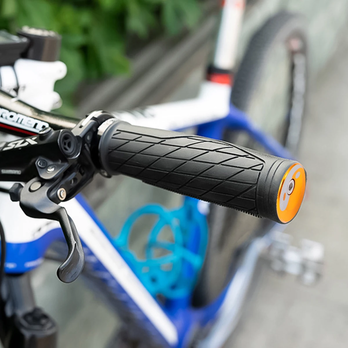 Aluminum Alloy Handlebar Cap Durable Bike End Plugs Replacement Grips Mounts Inside Bar Wrench Included Tighten Screw Expand
Aluminum Alloy Handlebar Cap Durable Bike End Plugs Replacement Grips Mounts Inside Bar Wrench Included Tighten Screw Expand