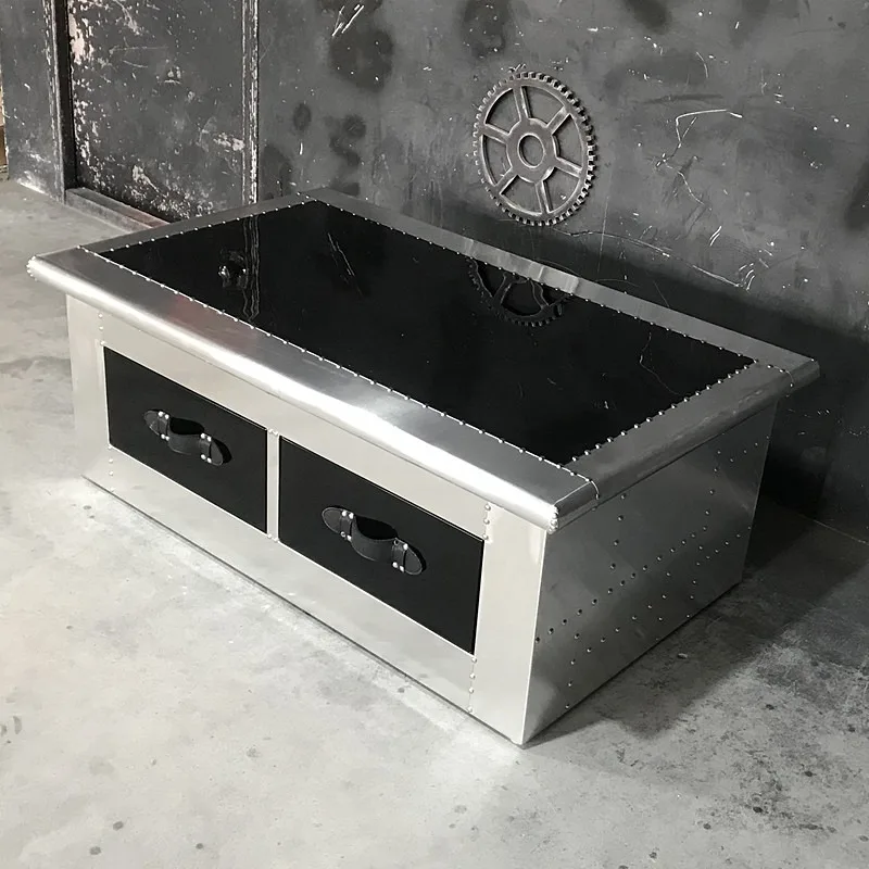 Vintage leather case, coffee table, aluminum furniture, personality creativity, small side table, sofa, iron art
Vintage leather case, coffee table, aluminum furniture, personality creativity, small side table, sofa, iron art