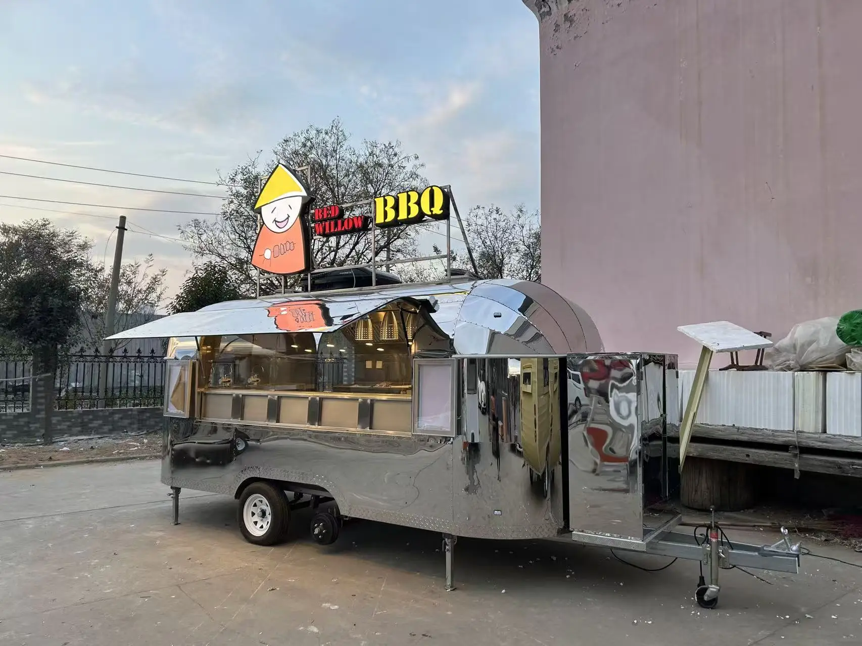 Pizza Hamburger Catering Truck Street Mobile Kitchen Food Trailer for Sale
Pizza Hamburger Catering Truck Street Mobile Kitchen Food Trailer for Sale