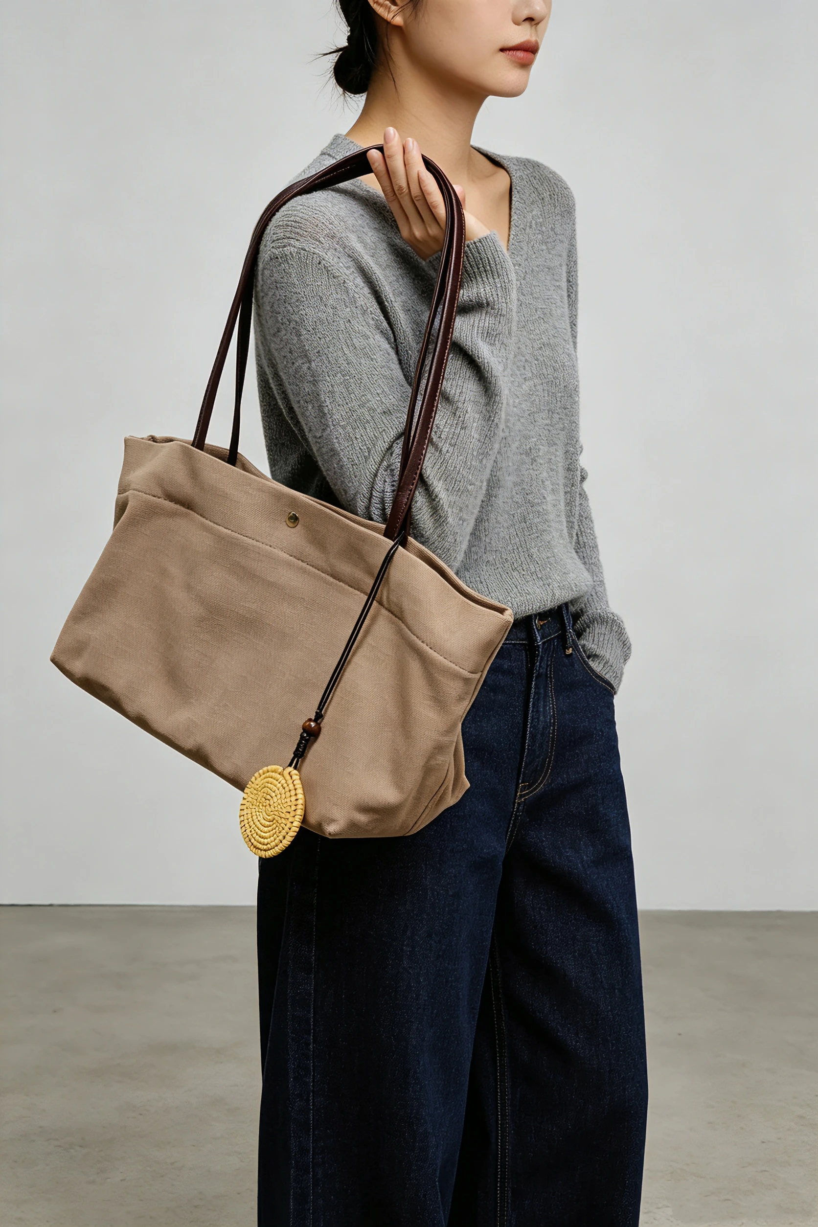 Minimalist Canvas & Leather Shoulder Underarm Tote BagWomen's handbag
Minimalist Canvas & Leather Shoulder Underarm Tote BagWomen's handbag