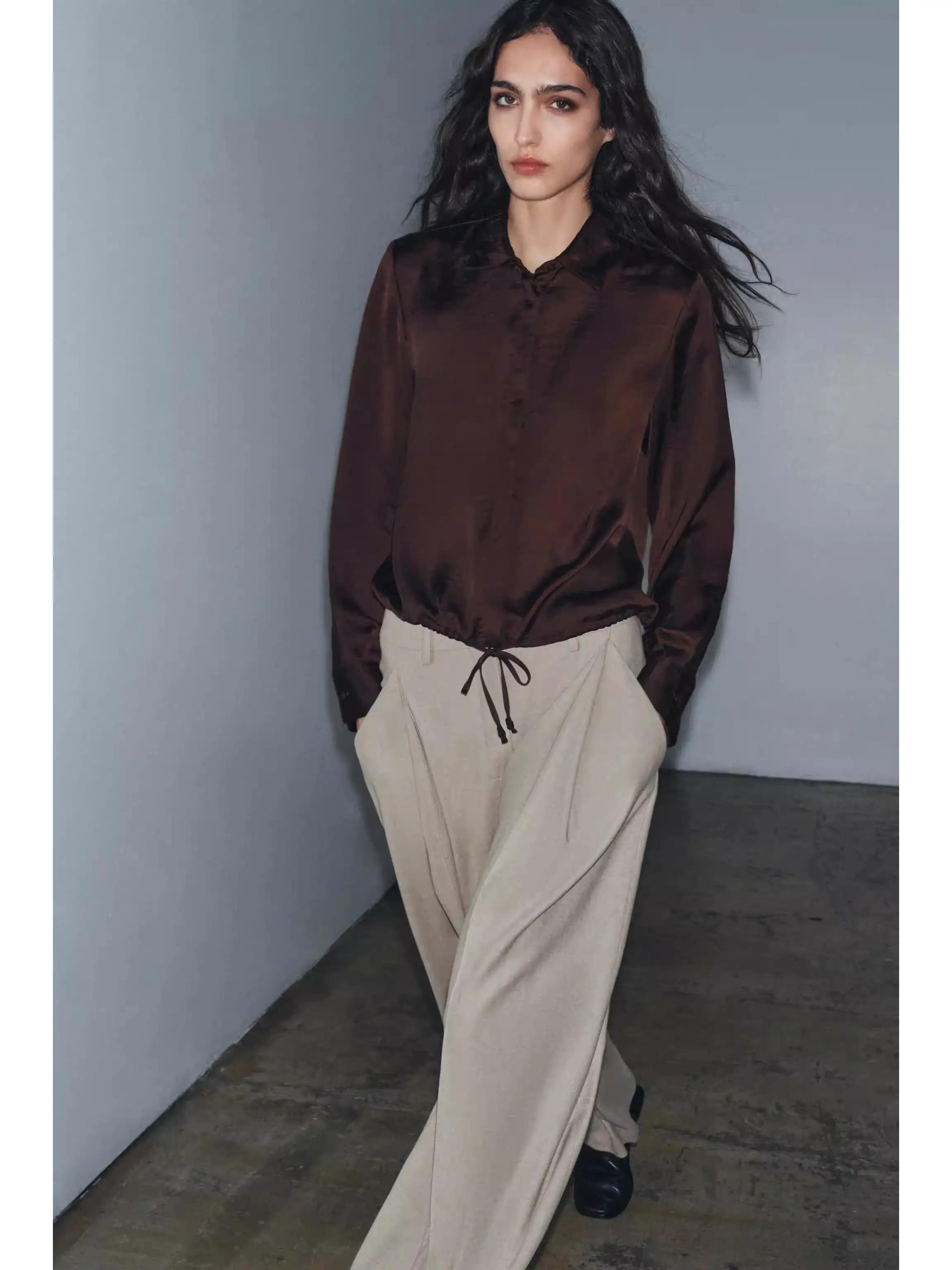 Spring New Arrival Women's Shirt Satin Fabric Turn-down Collar Ladies Fashionable Casual Wear Age Group 18-25 Years Old
Spring New Arrival Women's Shirt Satin Fabric Turn-down Collar Ladies Fashionable Casual Wear Age Group 18-25 Years Old