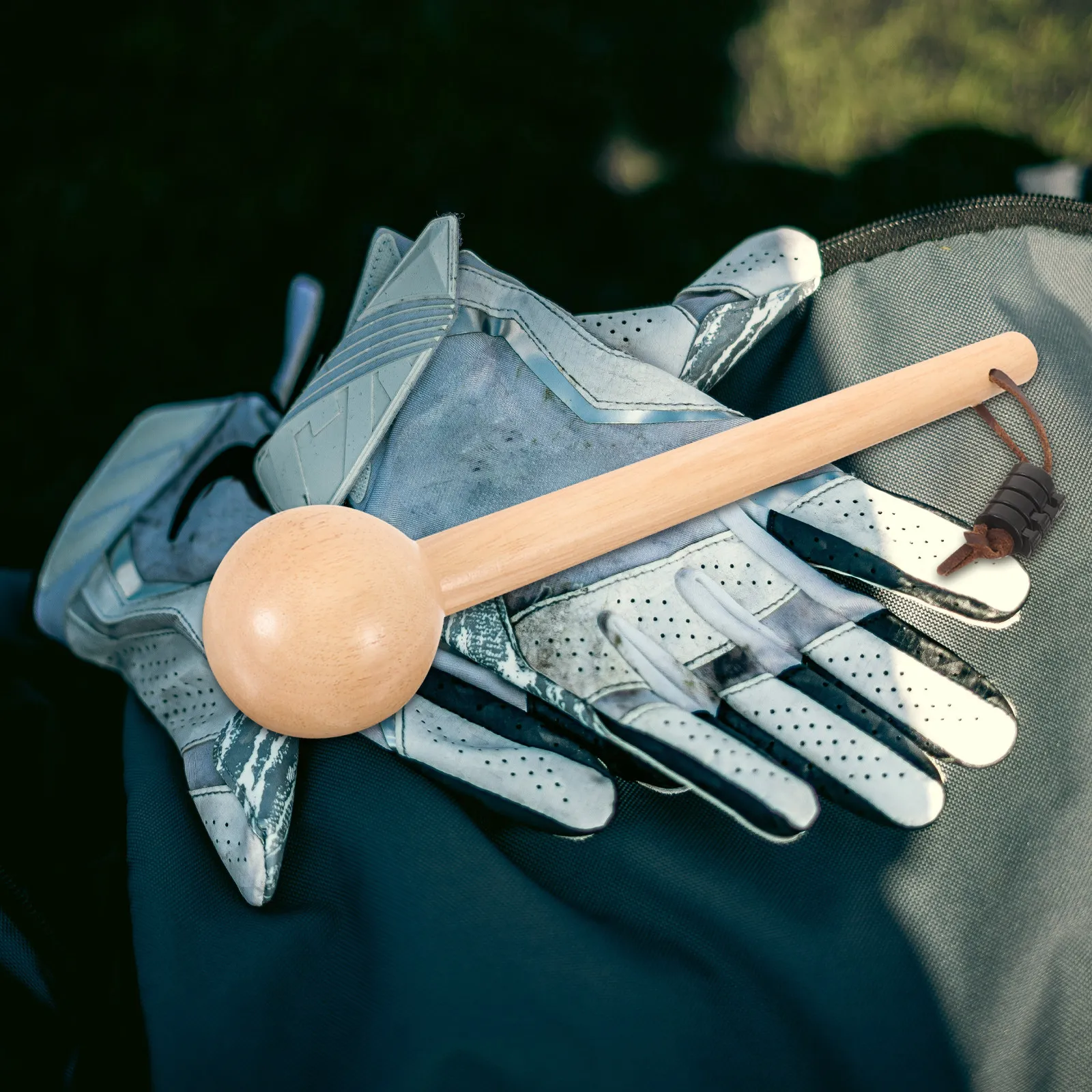 Baseball Glove Mallet Rubber Wood Solid Round Hammer for Softball Catchers Mitt Youth Training Pole Hole Board Accessory Men
Baseball Glove Mallet Rubber Wood Solid Round Hammer for Softball Catchers Mitt Youth Training Pole Hole Board Accessory Men