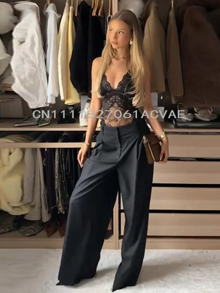 Sexy Lace Trim Bodysuit Women V-neck Sleeveless Back Lace Up Perspective Solid Tops Lady Spring Summer Chic Casual Party Cloth
Sexy Lace Trim Bodysuit Women V-neck Sleeveless Back Lace Up Perspective Solid Tops Lady Spring Summer Chic Casual Party Cloth