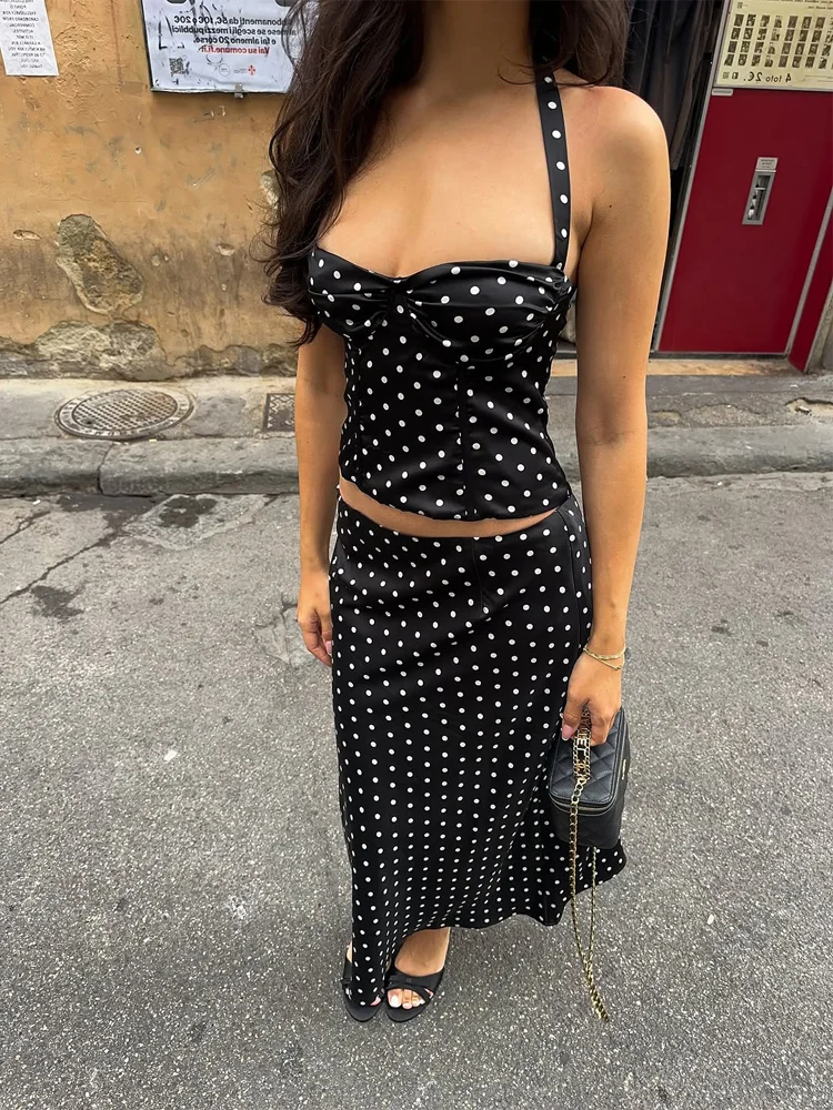 Chic Polka Dot 2-piece Set Lady Casual Sleeveless Off-shoulder Halter Crop Top Maxi Skirt Sets 2026 Women Vacation Party Outfit
Chic Polka Dot 2-piece Set Lady Casual Sleeveless Off-shoulder Halter Crop Top Maxi Skirt Sets 2026 Women Vacation Party Outfit
