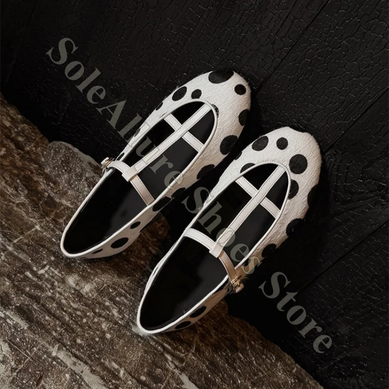 Polka Dot Mary Jane Flats T Strap Buckle Non Slip Comfortable Breathable Lightweight Supportive Casual Vintage Retro Flats
Polka Dot Mary Jane Flats T Strap Buckle Non Slip Comfortable Breathable Lightweight Supportive Casual Vintage Retro Flats