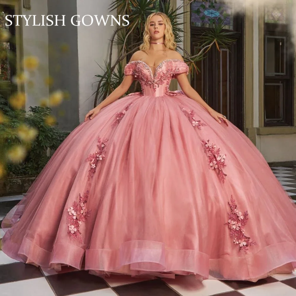 Luxurious Beads Rhinestones Quinceanrra Prom Dresses Pink Bow Lace Appliques Off The Shoulder Ball Gown Sweet 16 Dress Vestidos
Luxurious Beads Rhinestones Quinceanrra Prom Dresses Pink Bow Lace Appliques Off The Shoulder Ball Gown Sweet 16 Dress Vestidos