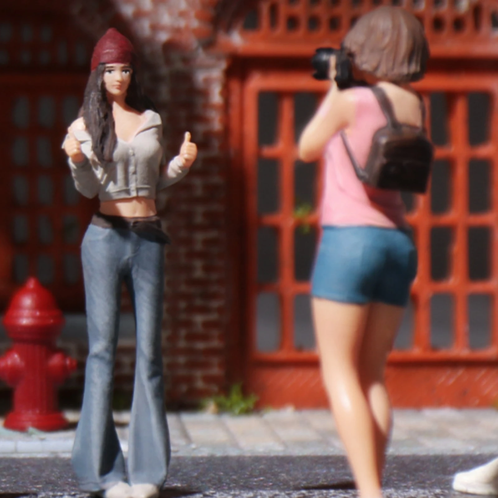 Miniature Standing Figures Resin Street-style Female Group 1 64 Scale Model Display Set for Diorama Scene Building
Miniature Standing Figures Resin Street-style Female Group 1 64 Scale Model Display Set for Diorama Scene Building