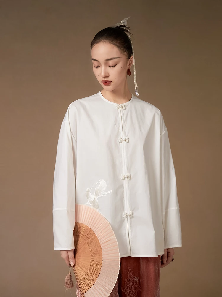 Новый китайский Sle White irt с вышивкой вороны, высокий плотный хлопок на пуговицах, женский ханьфу, круглый Ne Long Sve, смесь хлопка
Новый китайский Sle White irt с вышивкой вороны, высокий плотный хлопок на пуговицах, женский ханьфу, круглый Ne Long Sve, смесь хлопка