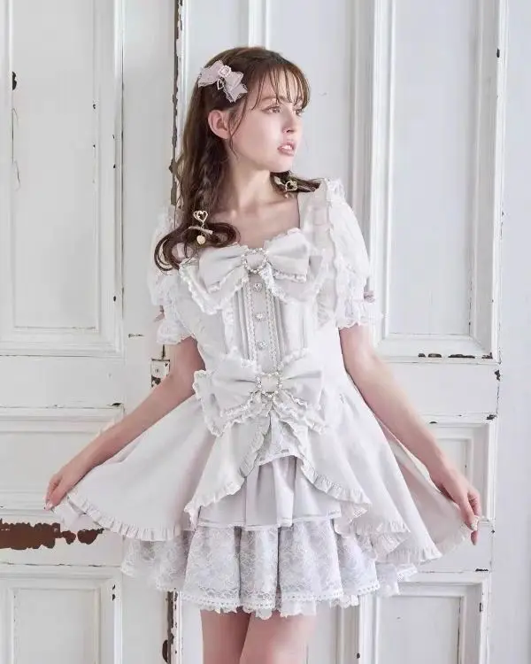 Japanese Lolita 2-piece Set Kawaii Square Lace Sleeve Heart-shaped Rhinestone Bow Dress Waist Trimmed Mini Cake Princess Dress
Japanese Lolita 2-piece Set Kawaii Square Lace Sleeve Heart-shaped Rhinestone Bow Dress Waist Trimmed Mini Cake Princess Dress