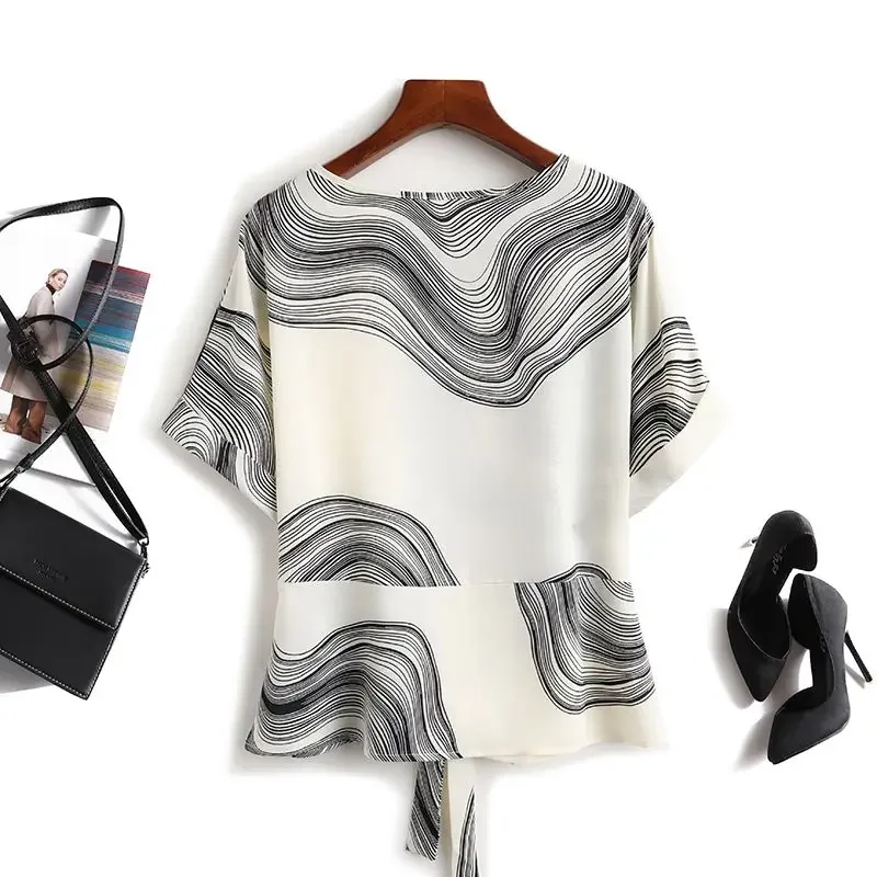 Vortex Striped Vintage Chiffon O-Neck Short Sleeve Lace-up Women's Blouse Shirt Korean Fashion Female Clothing 2024 Spring
Vortex Striped Vintage Chiffon O-Neck Short Sleeve Lace-up Women's Blouse Shirt Korean Fashion Female Clothing 2024 Spring