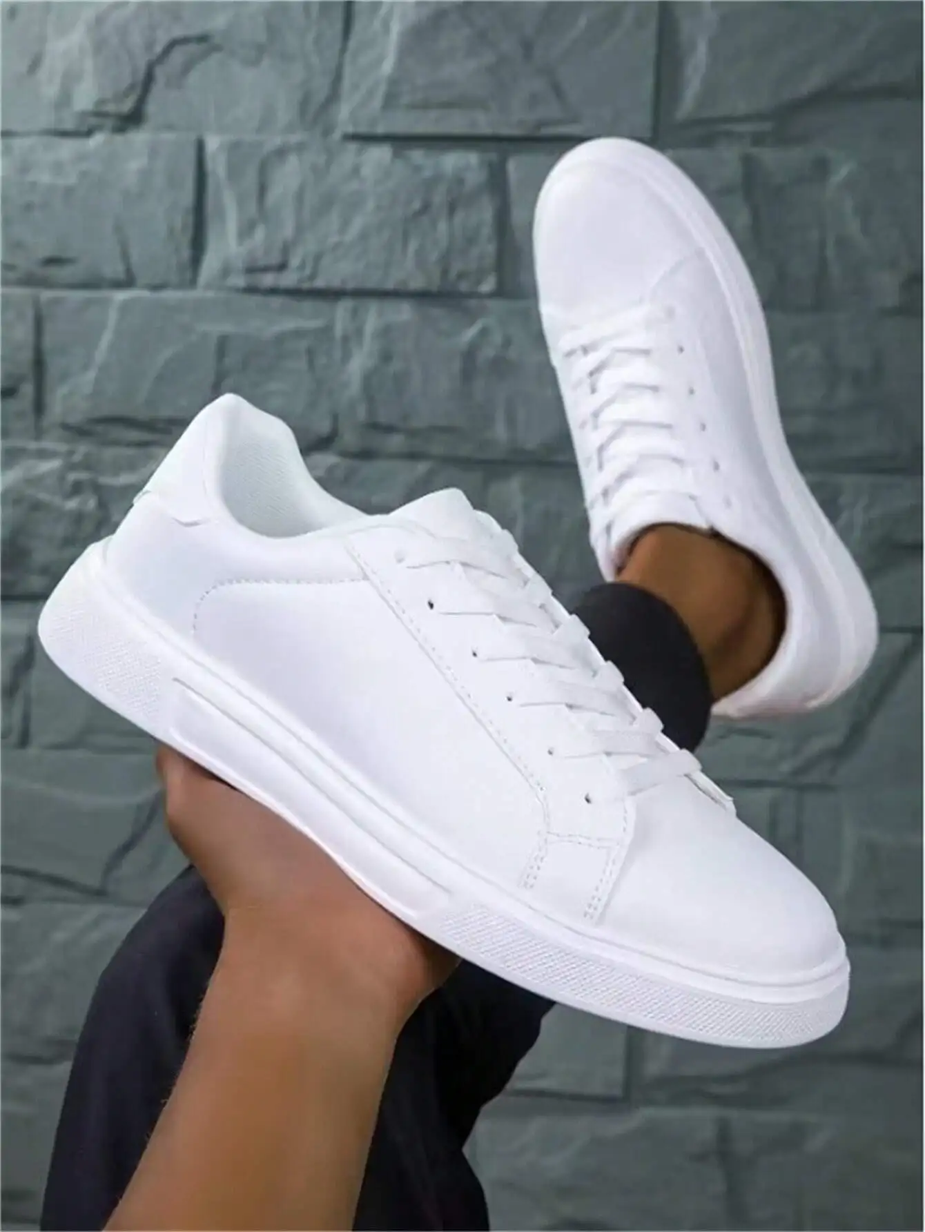 Lace-Up Casual Sneakers For Men, Size 36-45, High-Quality Fashionable Trainers, Soft Soles, Anti-Slip, Shoes For Men
Lace-Up Casual Sneakers For Men, Size 36-45, High-Quality Fashionable Trainers, Soft Soles, Anti-Slip, Shoes For Men