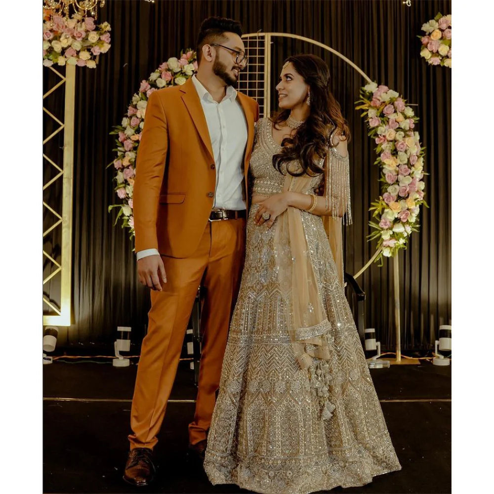 Fashion Notch Lapel Single Breasted Suits for Men Formal Casual Wedding Groom Outfits Chic Male Suit 2 Piece Blazer with Pants
Fashion Notch Lapel Single Breasted Suits for Men Formal Casual Wedding Groom Outfits Chic Male Suit 2 Piece Blazer with Pants