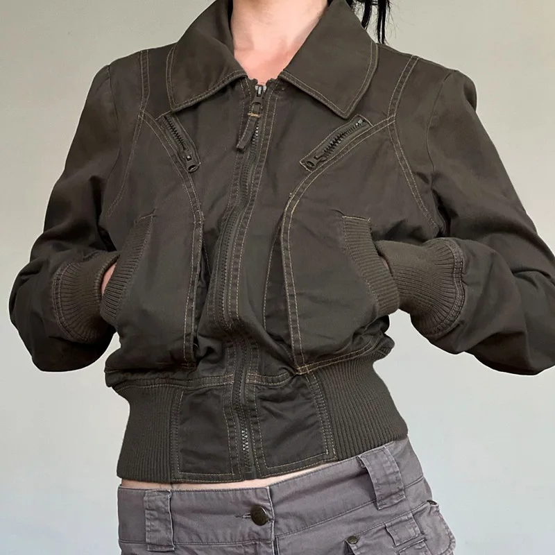 Women's Retro Zipper Jacket Heavy Style Street Workwear Coat with Pockets Splicing Collar Waist Autumn Top for 2026
Women's Retro Zipper Jacket Heavy Style Street Workwear Coat with Pockets Splicing Collar Waist Autumn Top for 2026