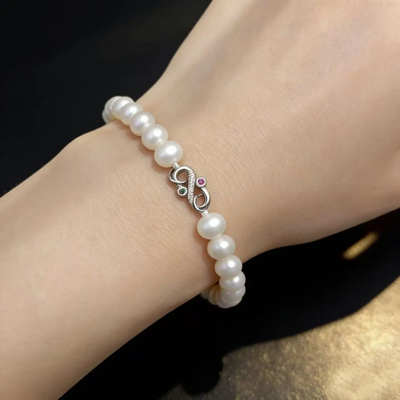 Exquisite bracelet AAAA7-8mm natural white pearl bracelet 7.5-8in+necklace 18in/925s
Exquisite bracelet AAAA7-8mm natural white pearl bracelet 7.5-8in+necklace 18in/925s