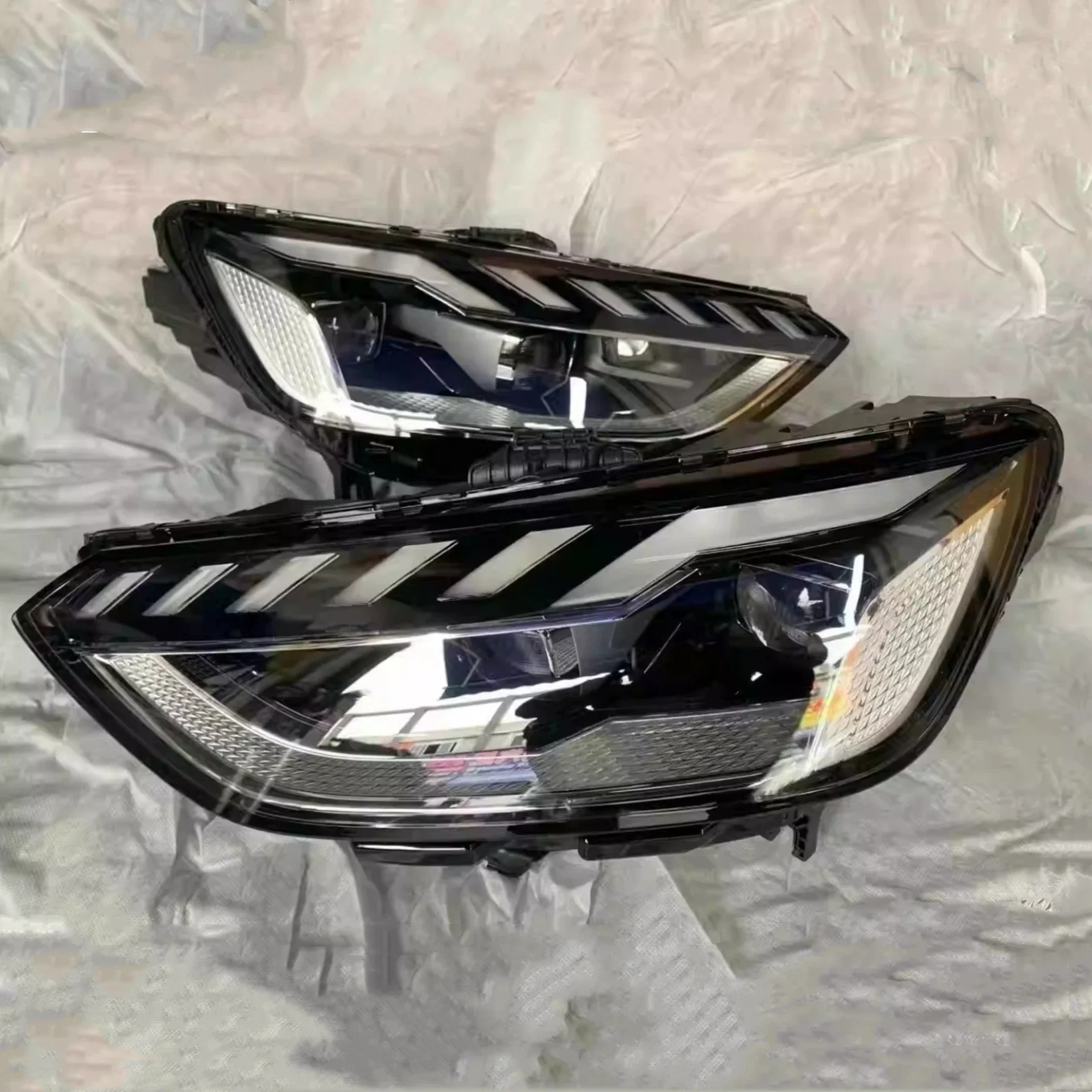 New Style Headlight Assembly for Audi A4L 2019-2022 High Definition Matrix Daytime Running Light Turn Signal Car Accessories
New Style Headlight Assembly for Audi A4L 2019-2022 High Definition Matrix Daytime Running Light Turn Signal Car Accessories