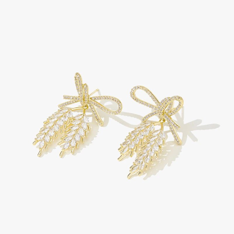 French Fashion Earrings 2025 New High end Women's Earrings Exquisite Trendy Accessories Party Gifts
French Fashion Earrings 2025 New High end Women's Earrings Exquisite Trendy Accessories Party Gifts