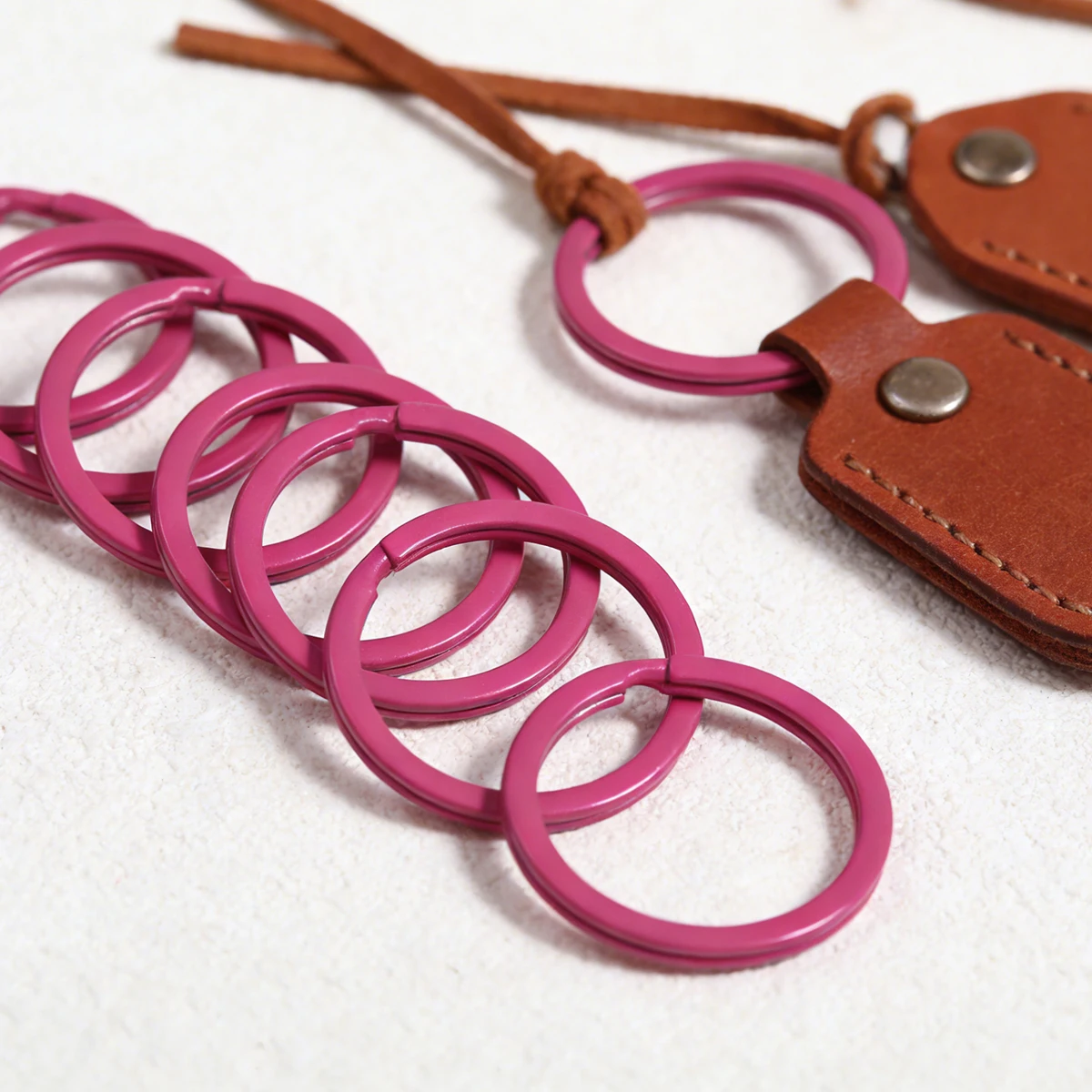 6/10pcs 30mm Rose Red Key Chain Ring for DIY Jewelry Craft Making Keychain Bag Clasp Keychain Handmade Part Accessories Material
6/10pcs 30mm Rose Red Key Chain Ring for DIY Jewelry Craft Making Keychain Bag Clasp Keychain Handmade Part Accessories Material