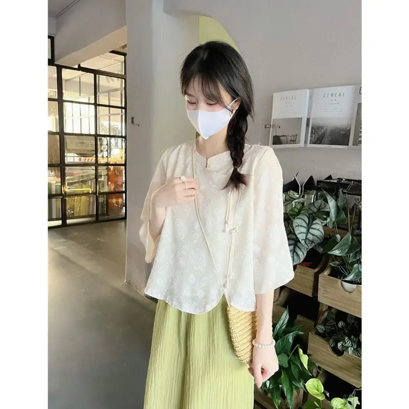 Китайская рубашка на пуговицах, модная женская весна-лето 2025, новый дизайнерский китайский стиль, топы с короткими рукавами, китайская одежда, современная
Китайская рубашка на пуговицах, модная женская весна-лето 2025, новый дизайнерский китайский стиль, топы с короткими рукавами, китайская одежда, современная
