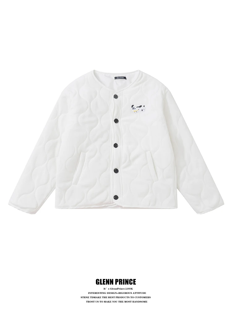 Теплая хлопковая куртка с вышивкой и принтом, круглый вырез горловины, хлопковая одежда для мужчин, верхняя одежда для молодежи, модная.
Теплая хлопковая куртка с вышивкой и принтом, круглый вырез горловины, хлопковая одежда для мужчин, верхняя одежда для молодежи, модная.