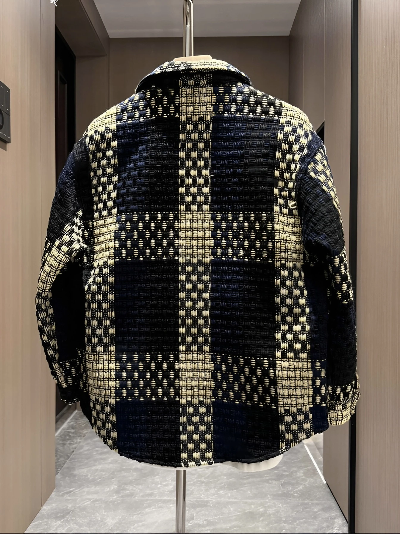 Spring New Plaid Knit irt Jaet Men's Trendy Loose Tail Casual Jae Polyester Long Sve Warmth Youth Faion Autumn Winter
Spring New Plaid Knit irt Jaet Men's Trendy Loose Tail Casual Jae Polyester Long Sve Warmth Youth Faion Autumn Winter