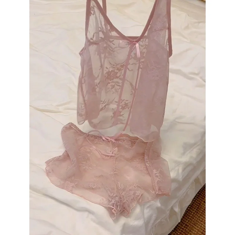 2026 Women French Style Sheer Mesh Lace Cami Pajama Set Soft Baby Lace Sleeveless Loungewear Nightwear Outfit
2026 Women French Style Sheer Mesh Lace Cami Pajama Set Soft Baby Lace Sleeveless Loungewear Nightwear Outfit