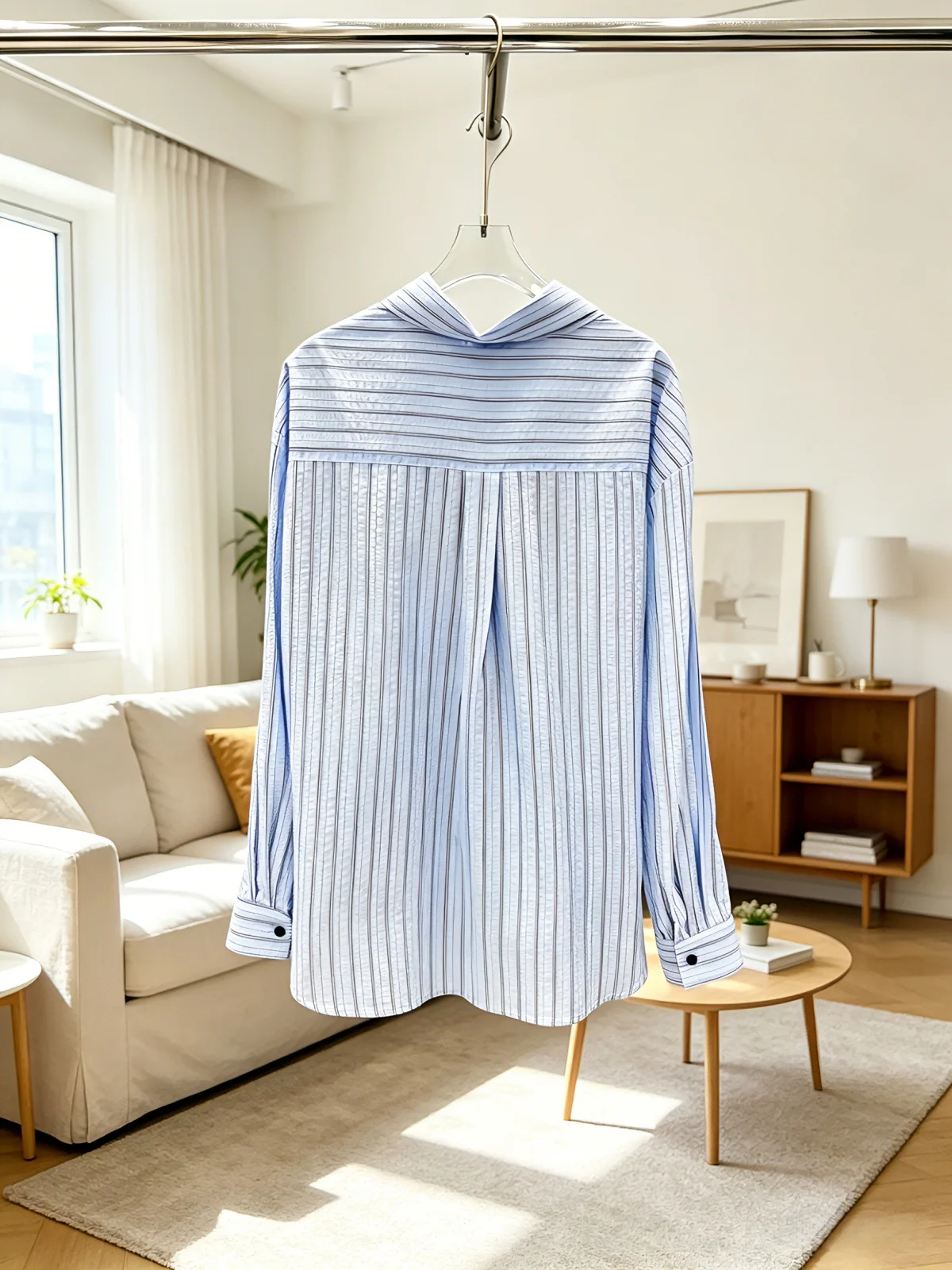 2026 Spring/Summer Women's New Long-sleeved Shirt Letter Pocket Fashion Loose Striped Top
2026 Spring/Summer Women's New Long-sleeved Shirt Letter Pocket Fashion Loose Striped Top