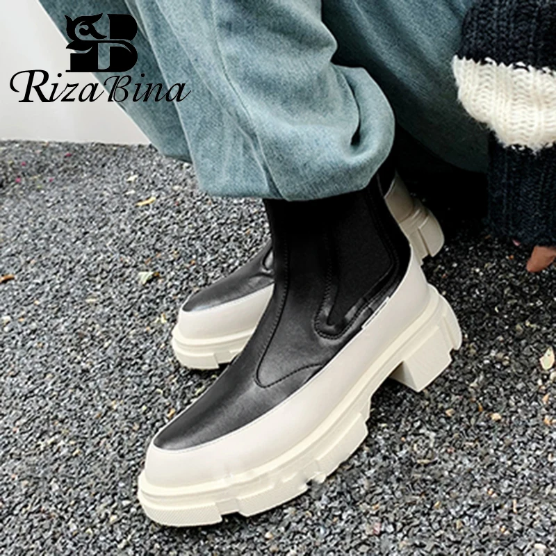 RIZABINA 2023 Winter New Women Short Boots Real Leather Women'S Shoes Fashion Street Female Ankle Boots Footwear Size 34-40
RIZABINA 2023 Winter New Women Short Boots Real Leather Women'S Shoes Fashion Street Female Ankle Boots Footwear Size 34-40