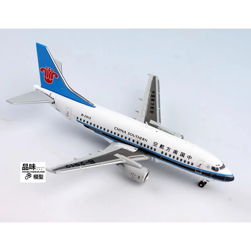 UC литой под давлением масштаб 1/400 Китай Southern Airlines B737-500 B-2912 модель пассажирского самолета Guangxi Hero коллекция игрушек
UC литой под давлением масштаб 1/400 Китай Southern Airlines B737-500 B-2912 модель пассажирского самолета Guangxi Hero коллекция игрушек