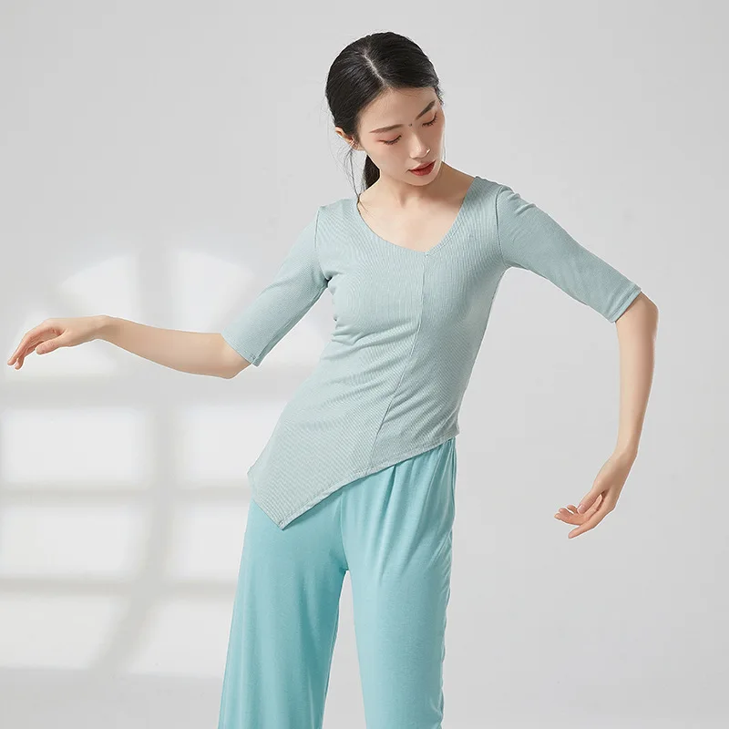 Classical dance tops, dance students' daily wear, modern dance body training suits, middle sleeves
Classical dance tops, dance students' daily wear, modern dance body training suits, middle sleeves