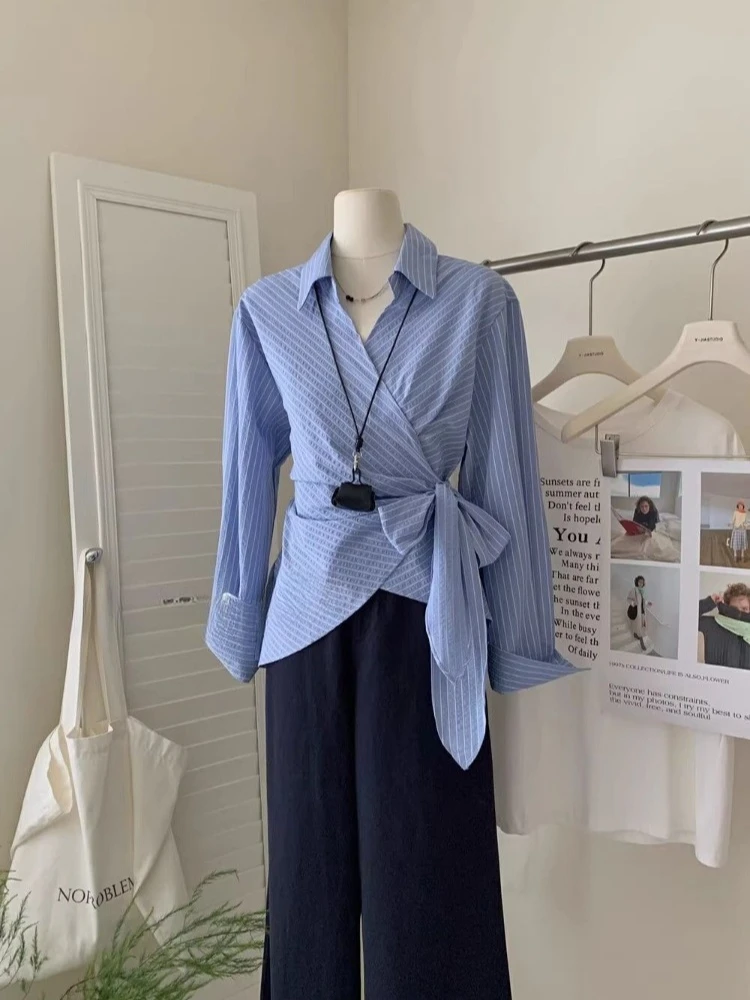 Lace Up Slim Waist Cross V-neck Shirt Women Vintage Fashion Blue Striped Blouse Spring Autumn Shirts & Blouses Blusas Mujer 
Lace Up Slim Waist Cross V-neck Shirt Women Vintage Fashion Blue Striped Blouse Spring Autumn Shirts & Blouses Blusas Mujer