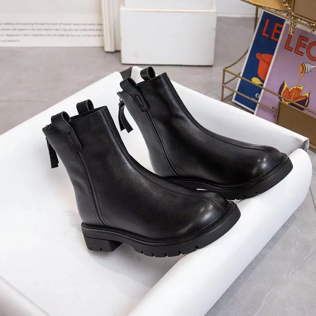 Новые зимние дизайнерские ботинки из натуральной кожи для женщин, однотонные модные повседневные ботильоны, женская корейская обувь на платформе, женская обувь 
Новые зимние дизайнерские ботинки из натуральной кожи для женщин, однотонные модные повседневные ботильоны, женская корейская обувь на платформе, женская обувь