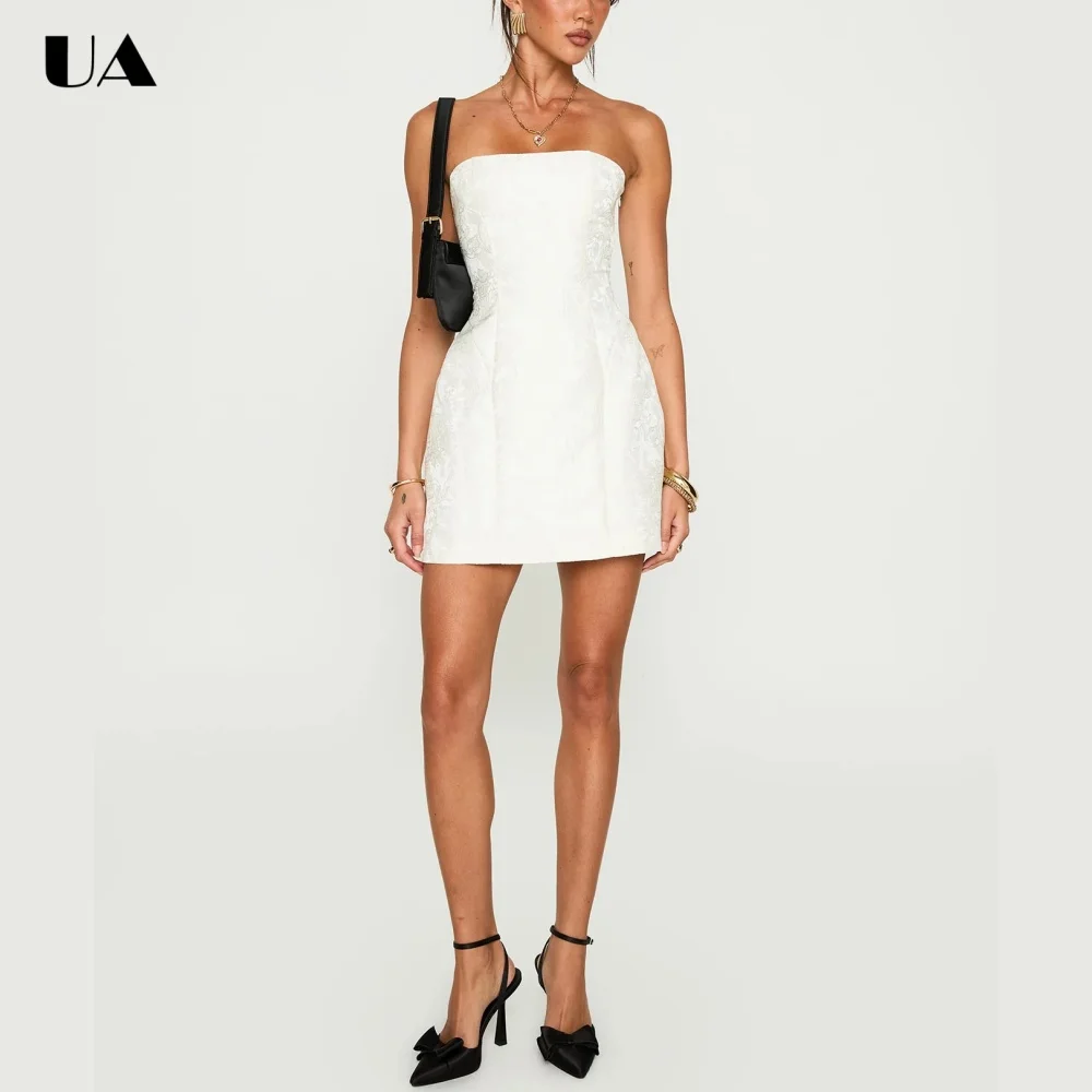 ULBYANRY Fashionable Solid Strapless Mini Prom Dress, Customized Sleeveless Evening Dress, Elegant Lace-up Cocktail Part Dress
ULBYANRY Fashionable Solid Strapless Mini Prom Dress, Customized Sleeveless Evening Dress, Elegant Lace-up Cocktail Part Dress