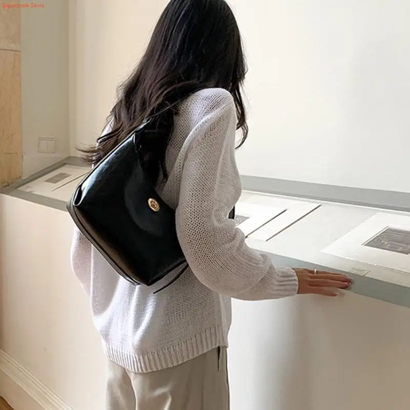 Q5WE Shoulder Bag for Women Trendy Simple Purse Handbag Pu Leather Underarm Purse Fashion Clutch Purse with Zipper Closure
Q5WE Shoulder Bag for Women Trendy Simple Purse Handbag Pu Leather Underarm Purse Fashion Clutch Purse with Zipper Closure