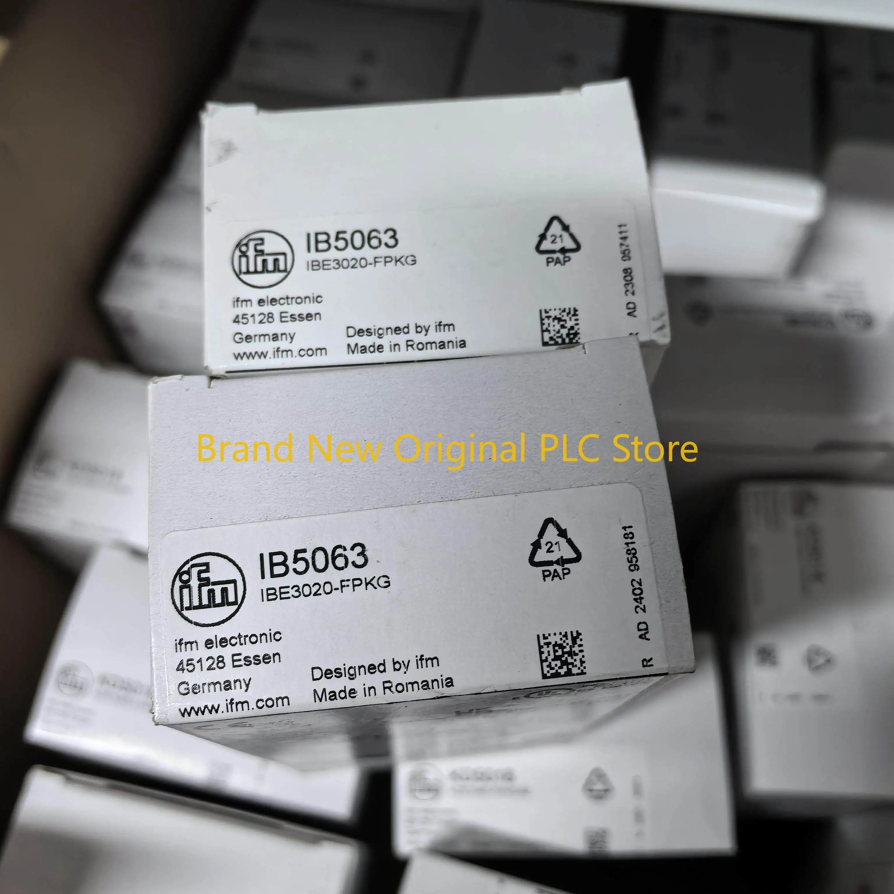 IB5096 new sensor in box IB5133 IB5097 IB5171
IB5096 new sensor in box IB5133 IB5097 IB5171